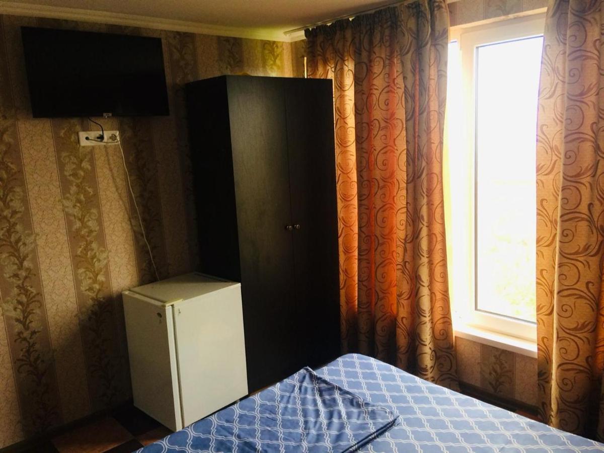 Гостевой Дом В Гагре Gagra Esterno foto